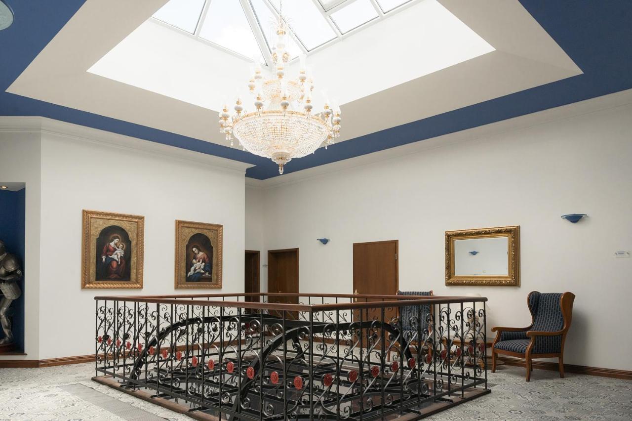 Schlosshotel Zum Markgrafen Кведлинбург Екстериор снимка
