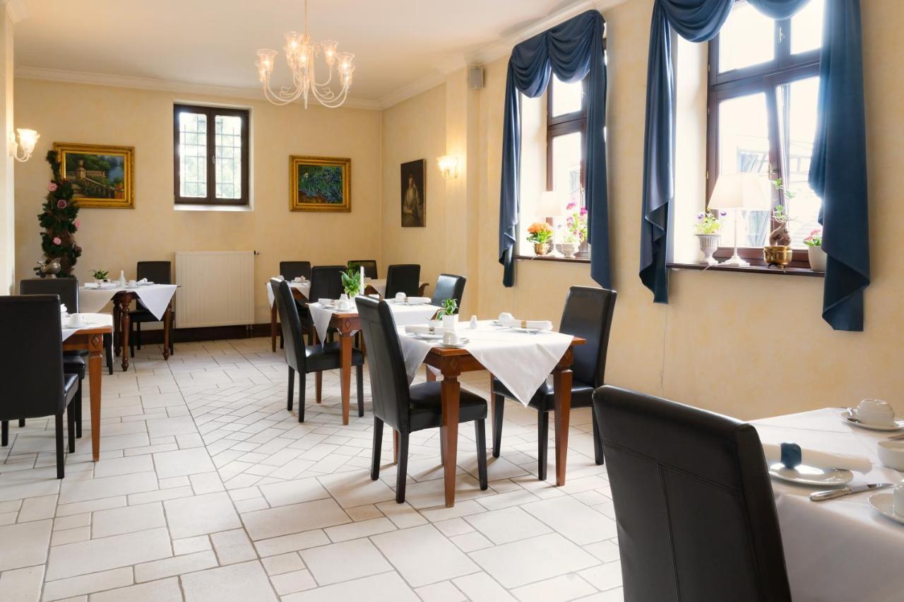 Schlosshotel Zum Markgrafen Кведлинбург Екстериор снимка