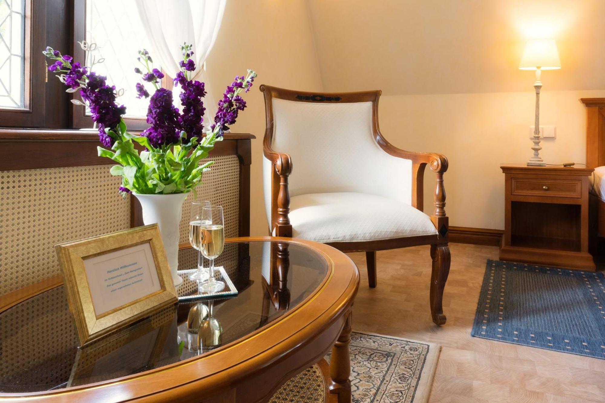 Schlosshotel Zum Markgrafen Кведлинбург Екстериор снимка