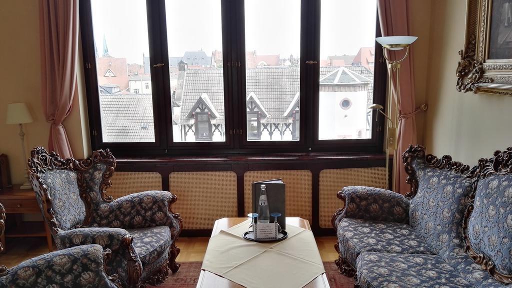 Schlosshotel Zum Markgrafen Кведлинбург Екстериор снимка