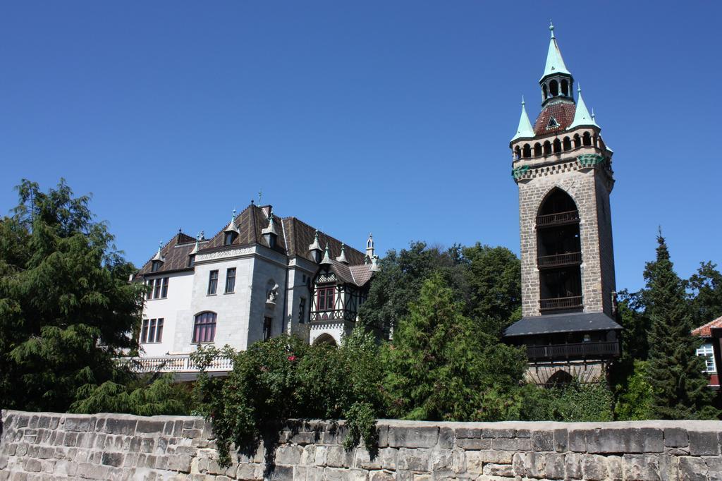 Schlosshotel Zum Markgrafen Кведлинбург Екстериор снимка